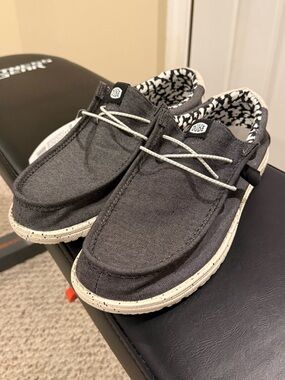 Hey Dude Wally Stretch Canvas